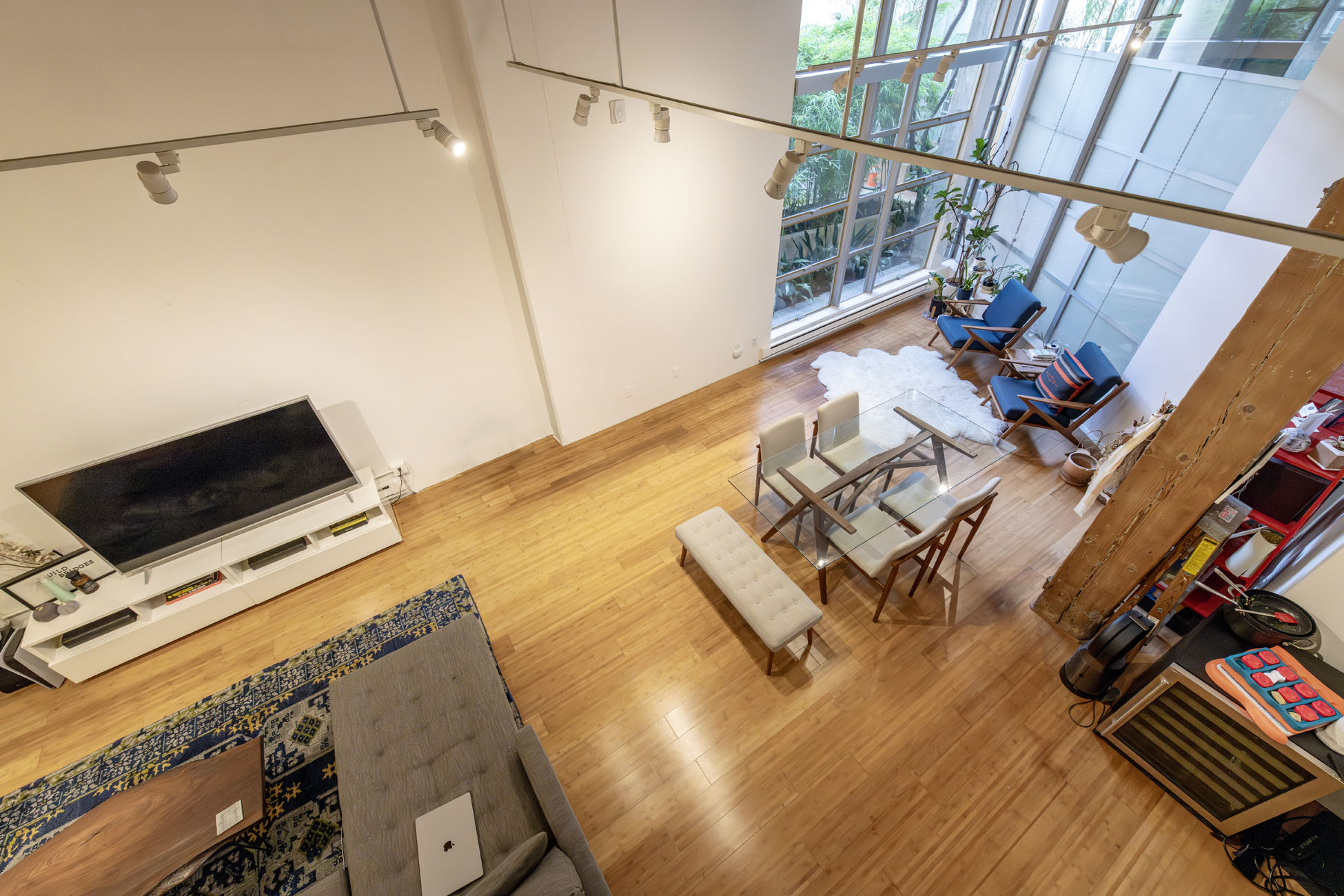 17_loft_view