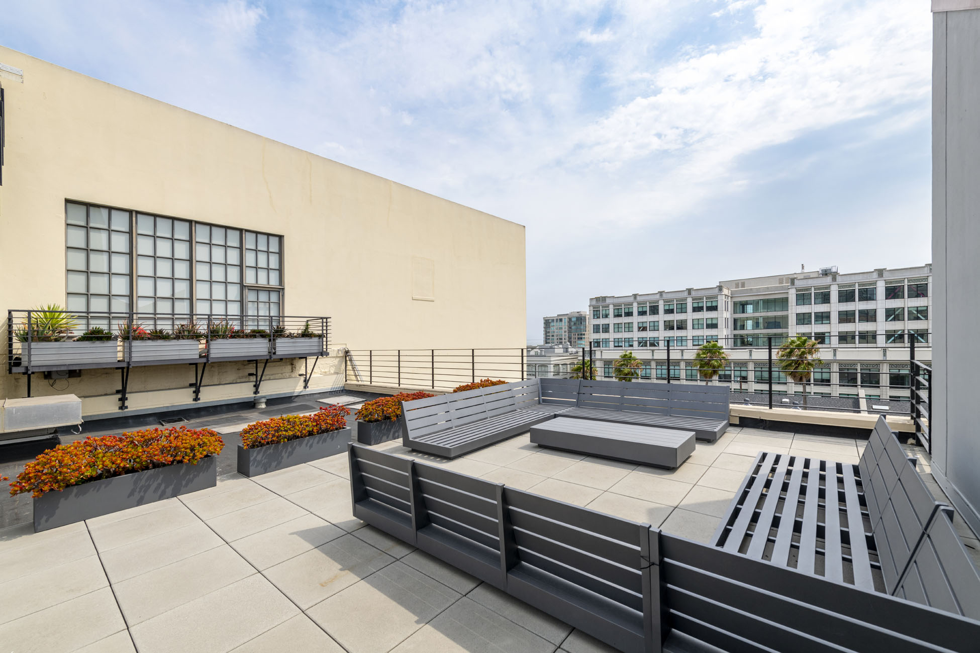 21_roof_patio
