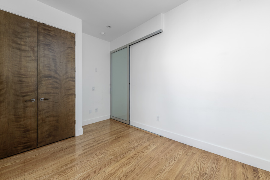 11_bedroom