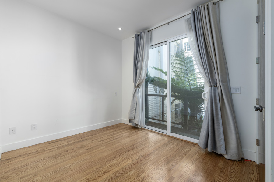 12_bedroom
