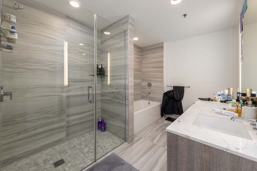 14_primary_bath
