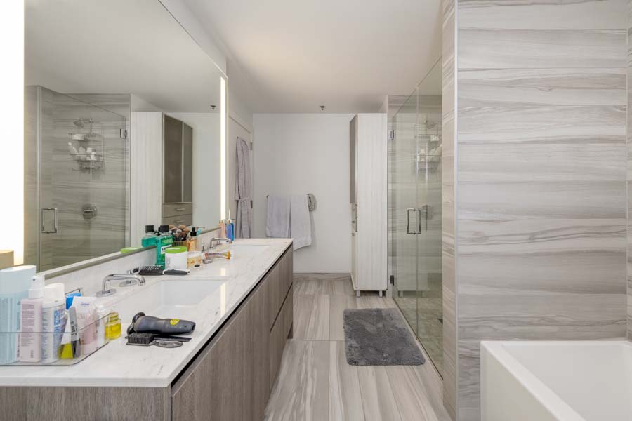 15_primary_bath
