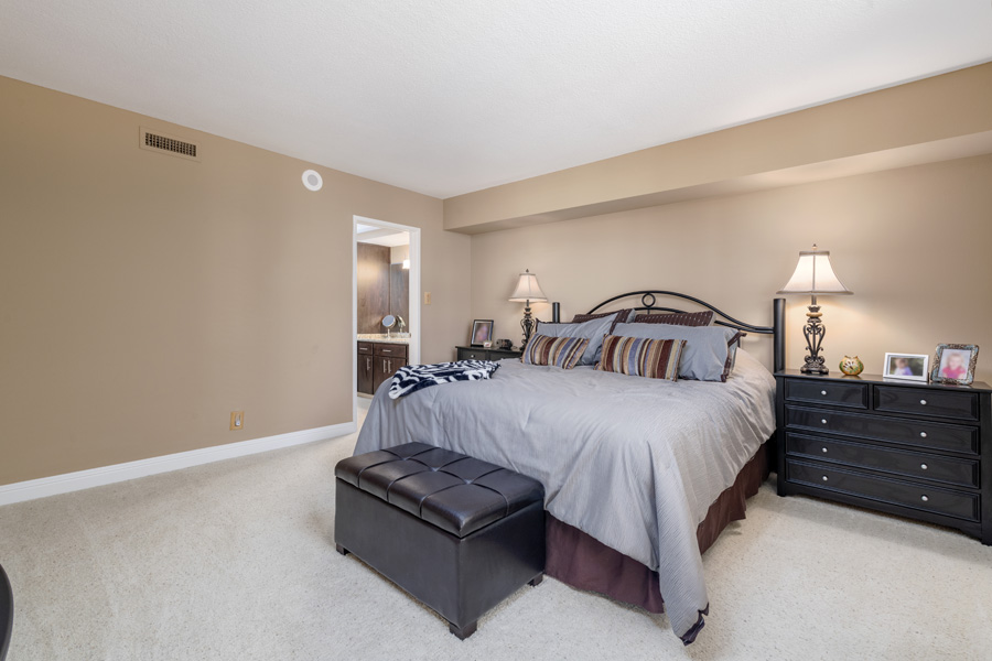 20_bedroom