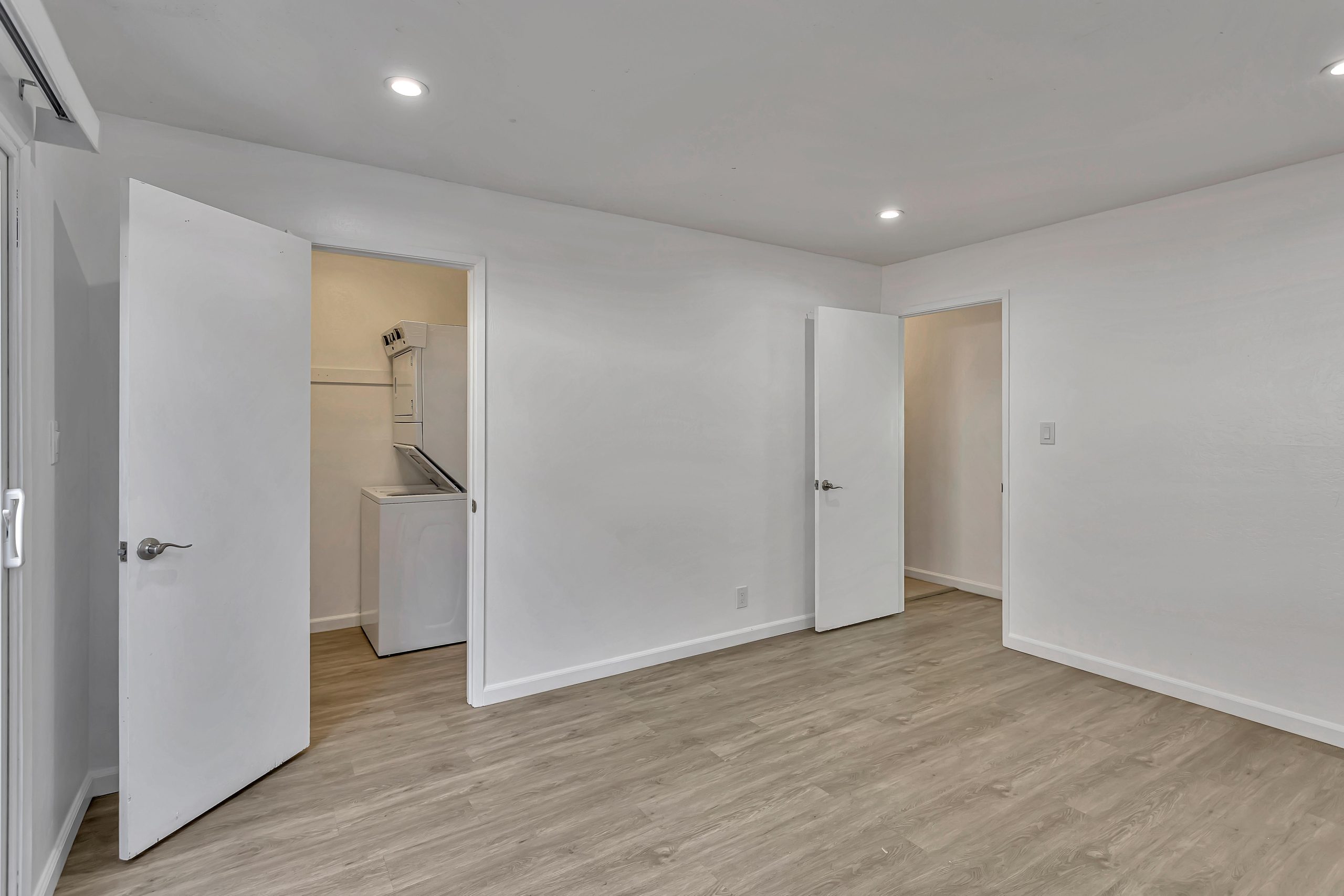 F8_46728CrawfordStreet_028