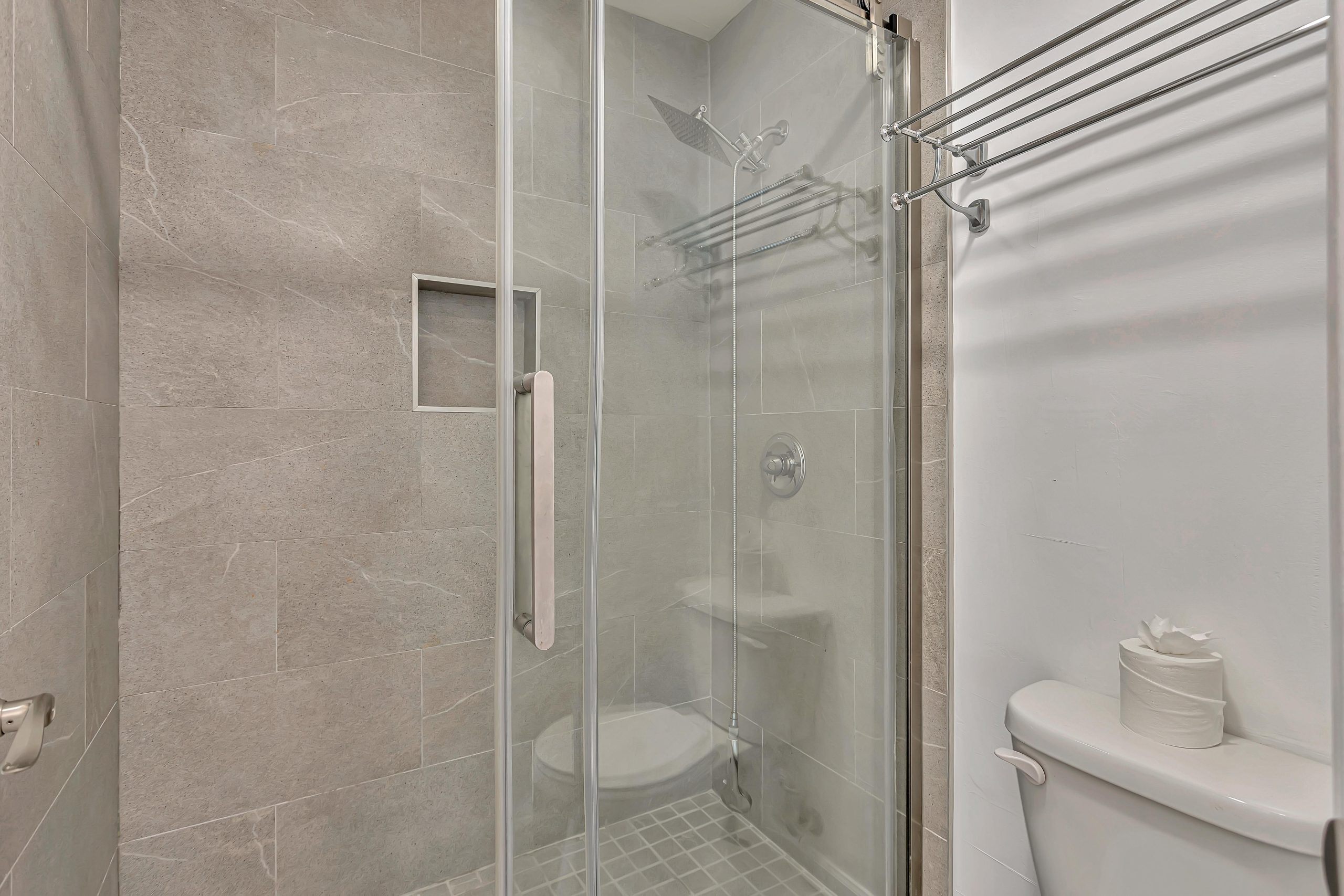 F8_46728CrawfordStreet_031