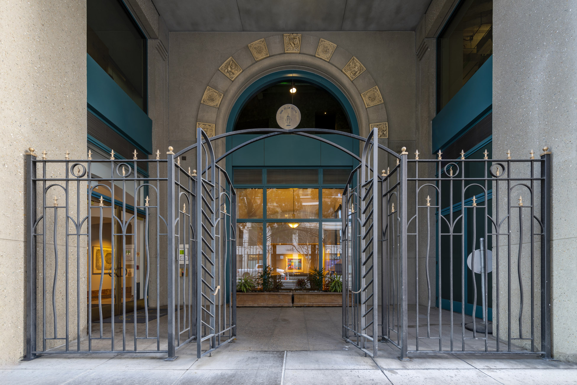 29_frontgate