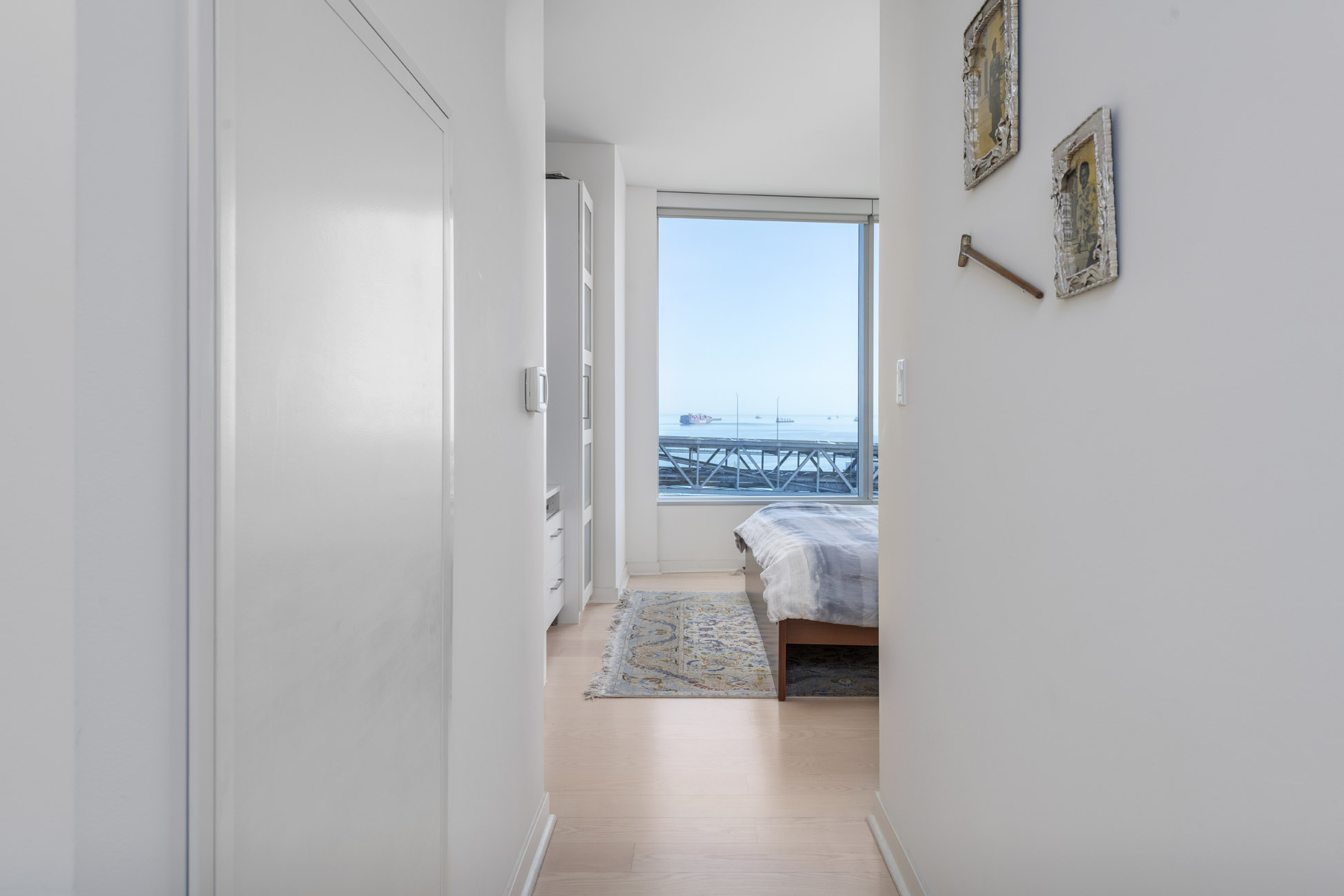 12_bedroom1