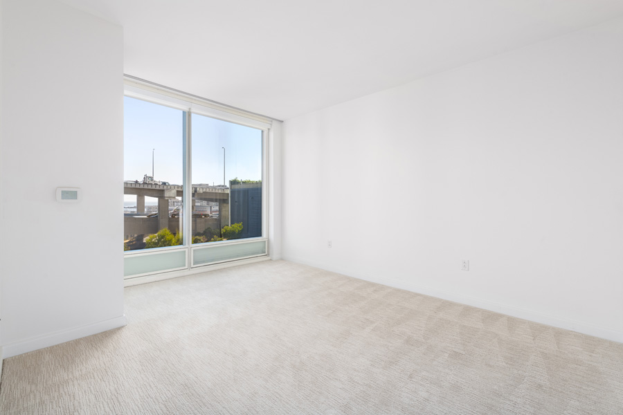 13_primary_bedroom