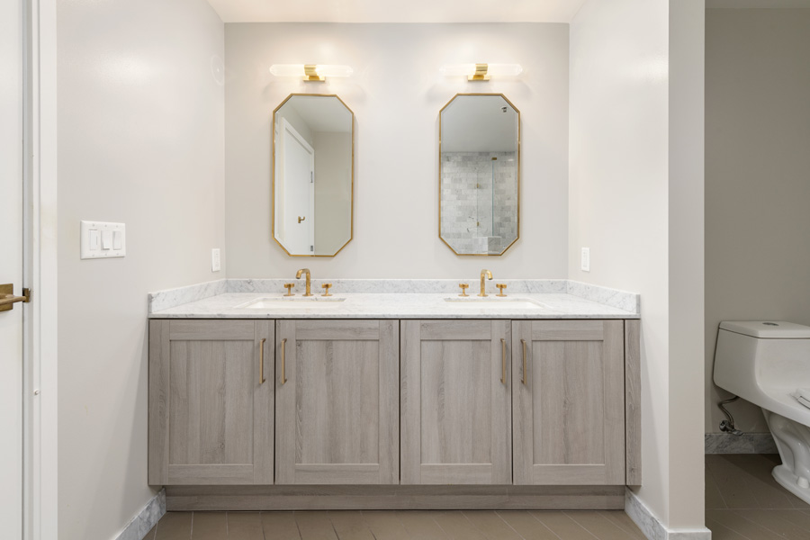 18_primary_bath