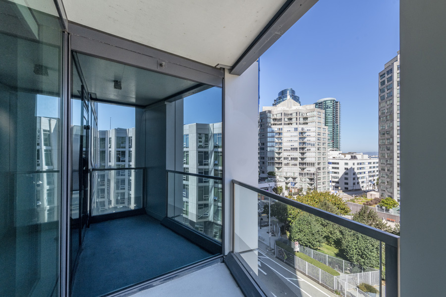 22_balcony