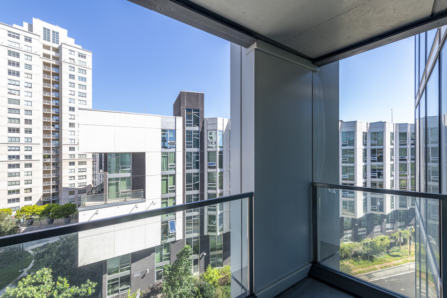 23_balcony