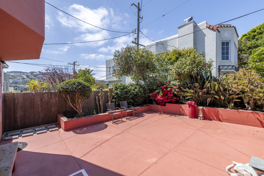 51_backyard
