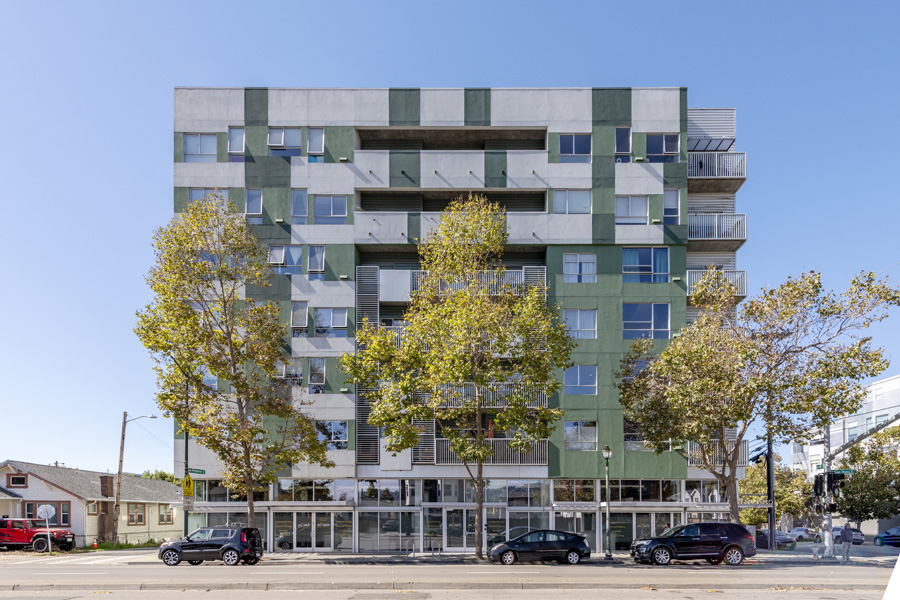 02_facade