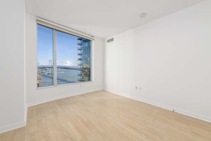 18_bedroom2