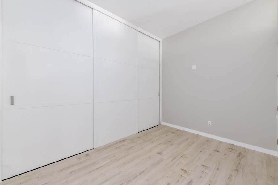 16_bedroom1