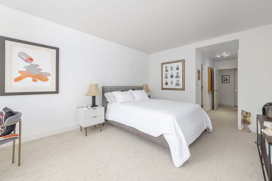 18_bedroom