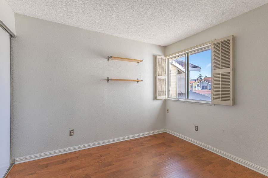 21-web-or-mls-2890-barrington-terrace