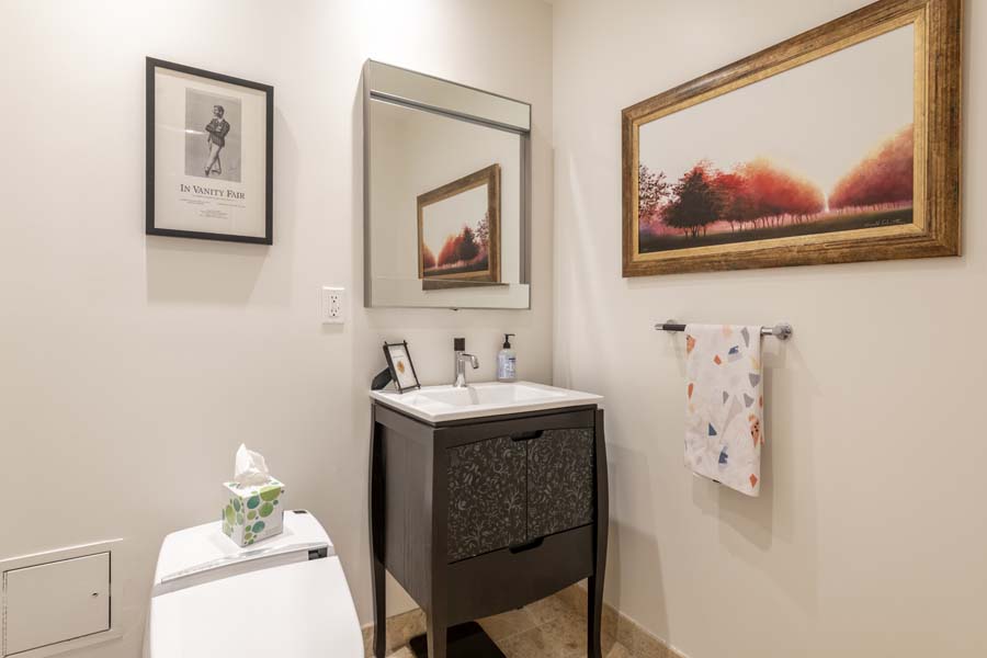 23_powder_room