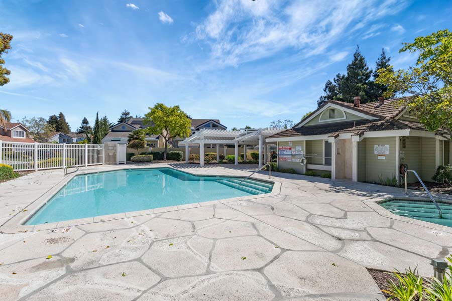 39-web-or-mls-2890-barrington-terrace