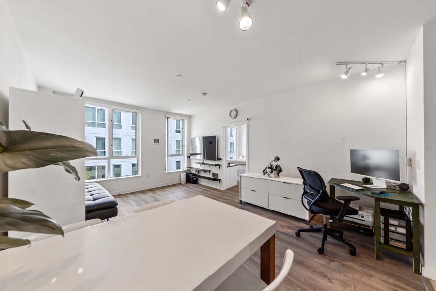 8887thst33318