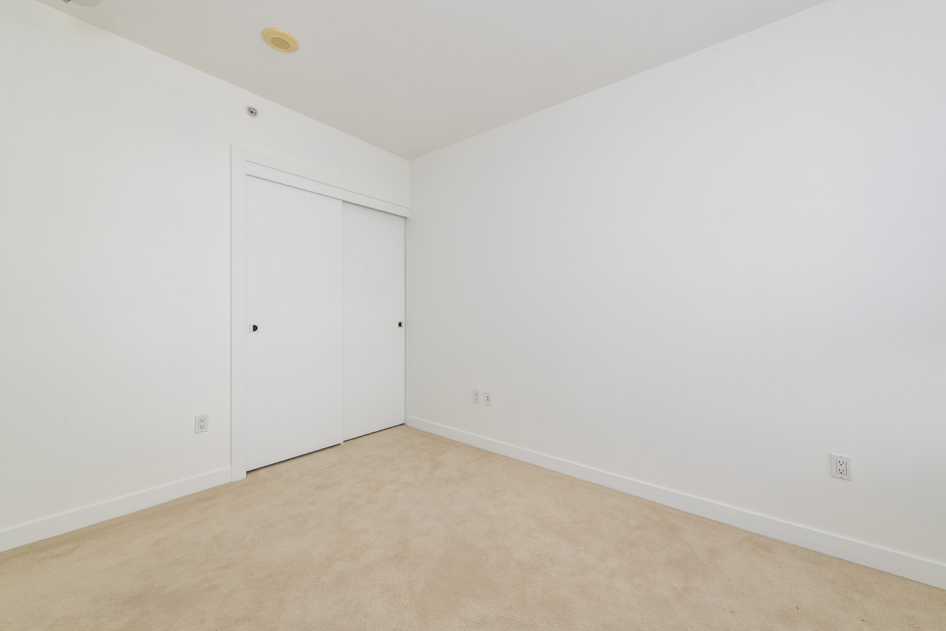 15_bedroom