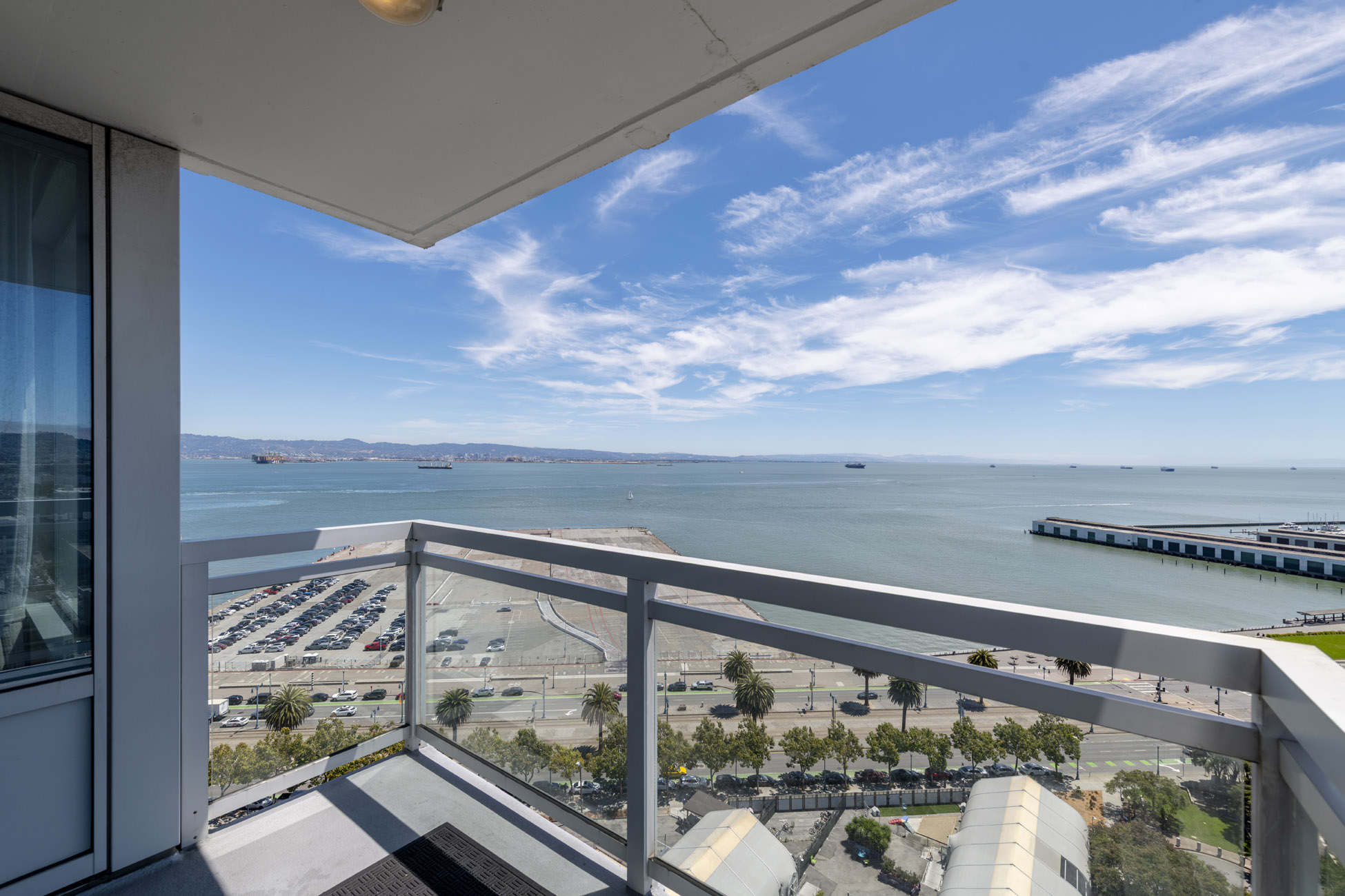 13_balcony