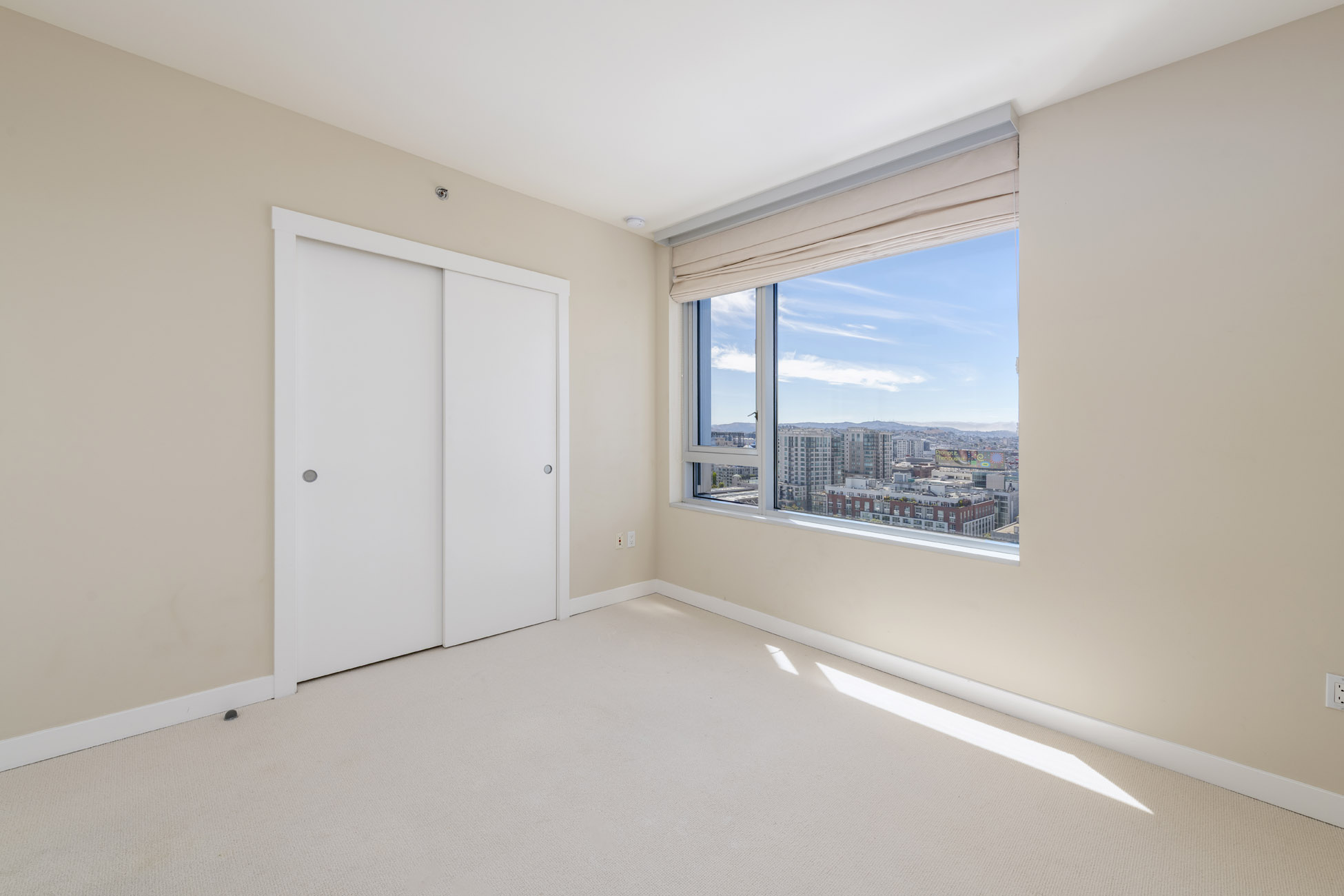 26_bedroom2