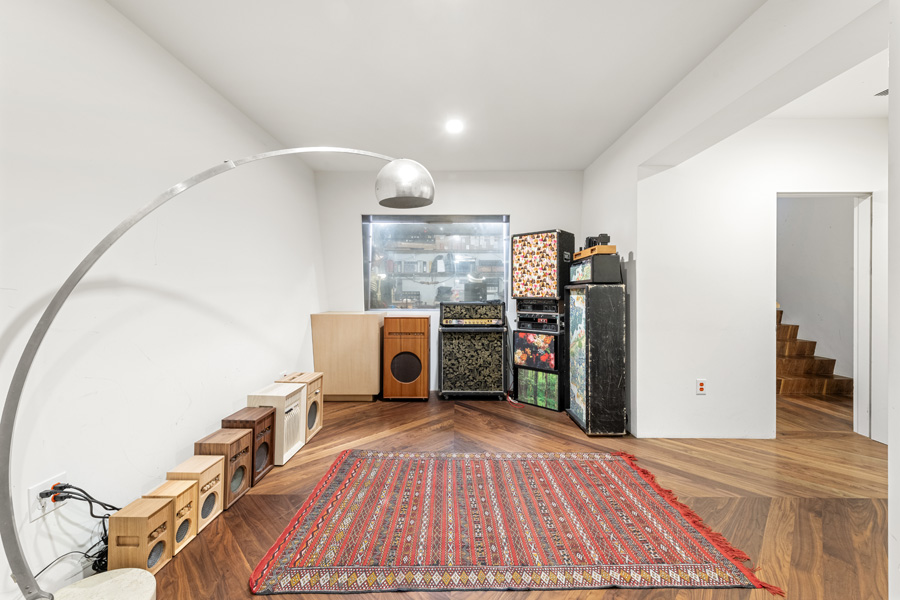20_bedroom