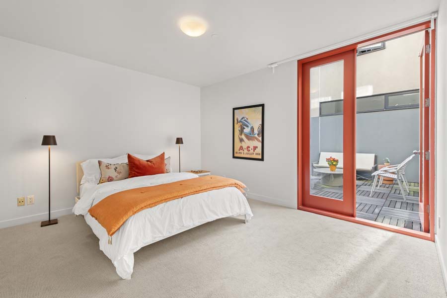 29_bedroom