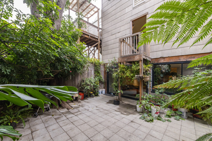 44_back_yard