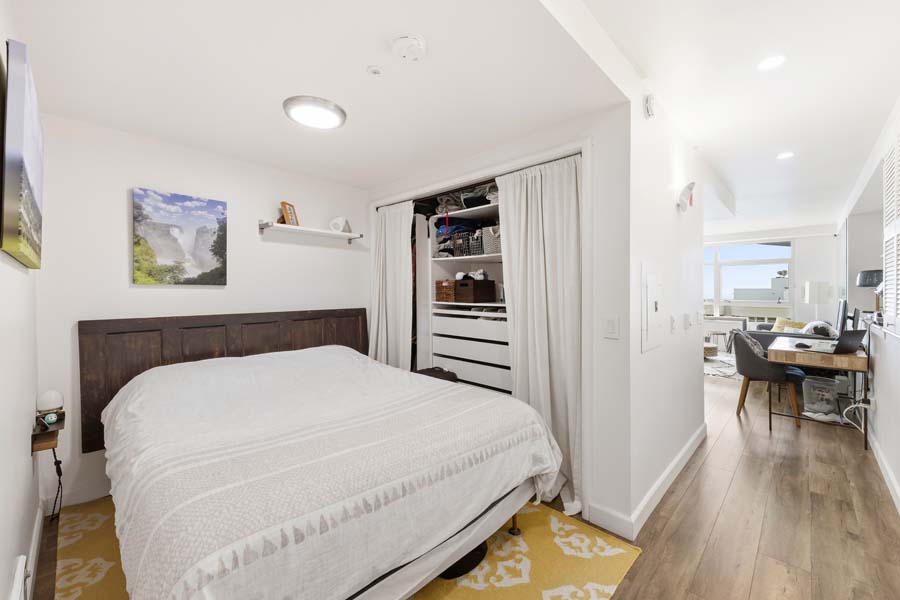06_bedroom
