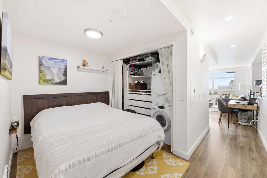 07_bedroom
