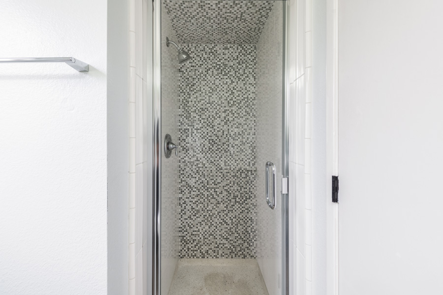 32_bath