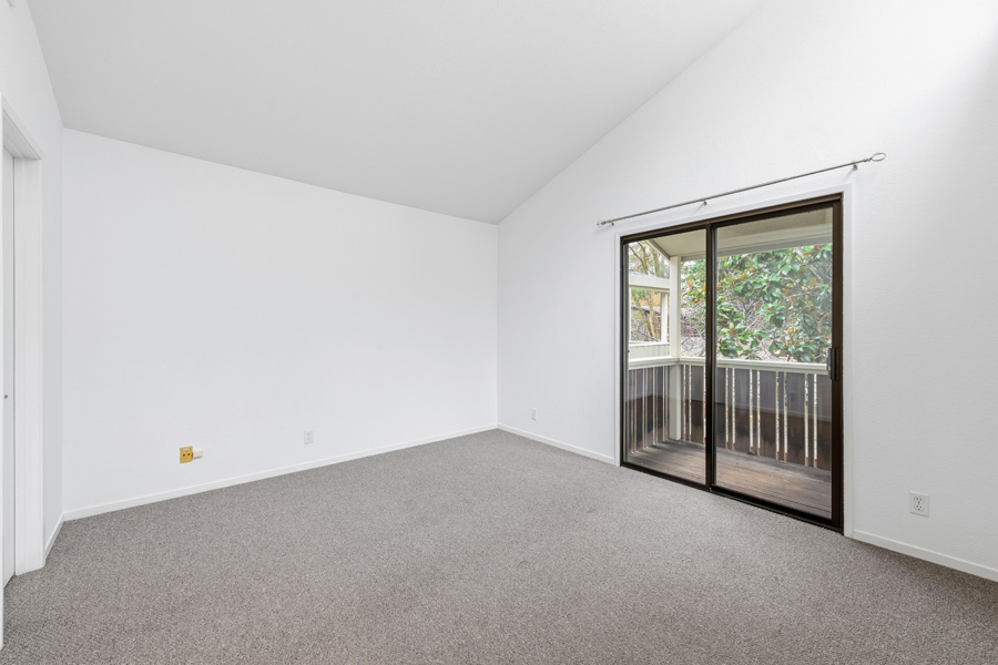 35_bedroom2