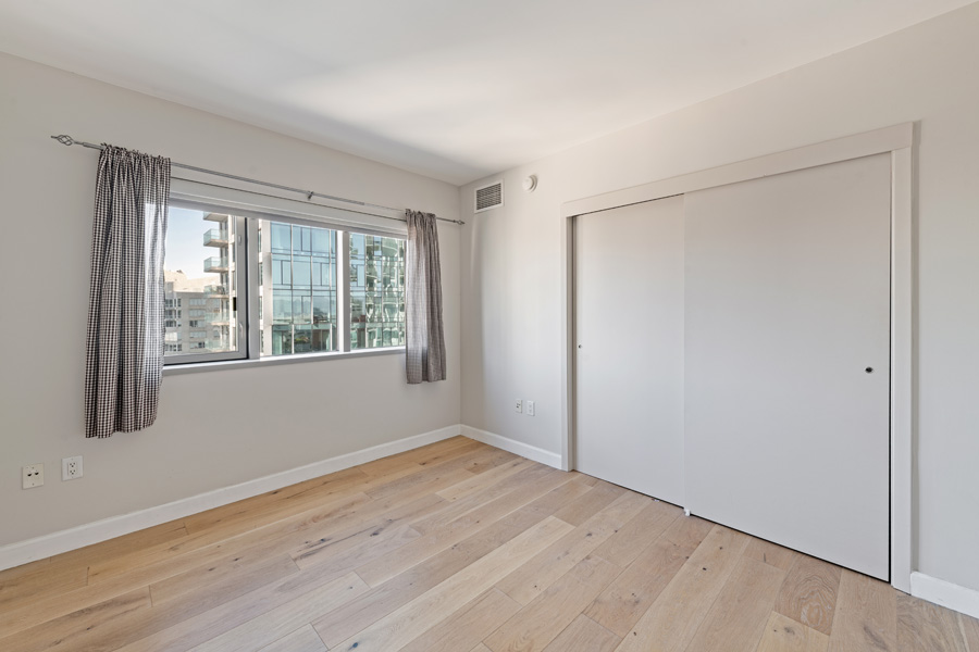 18_bedroom