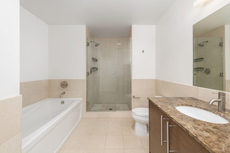 16_primary_bath