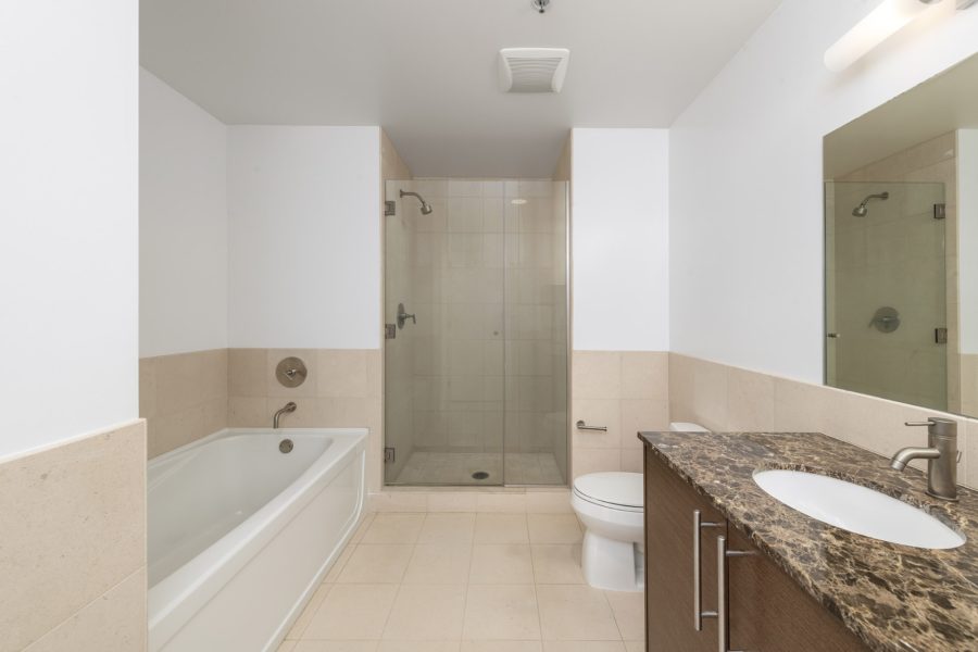 17_primary_bath