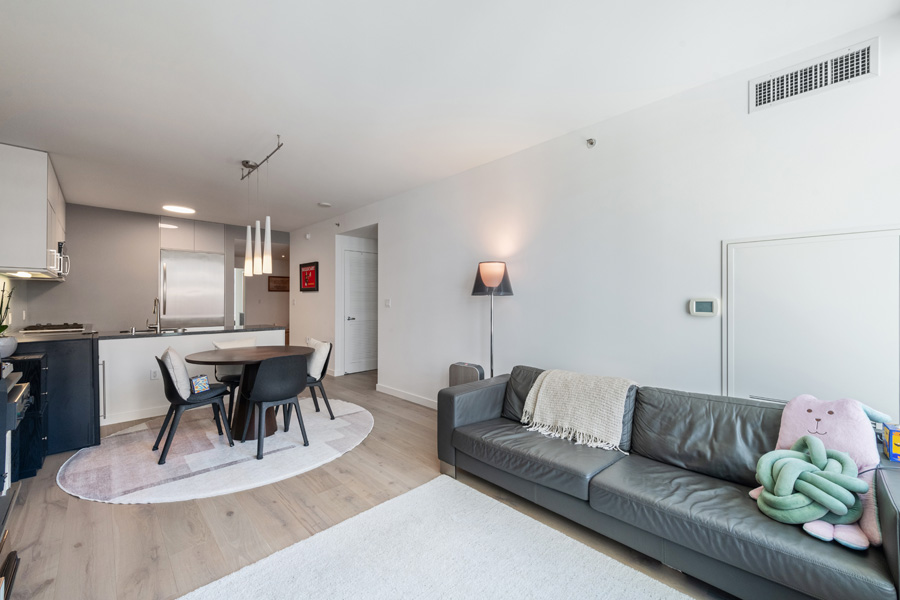 12_livingroom