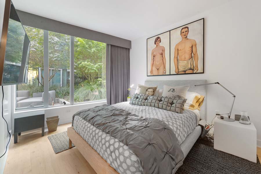 16_bedroom