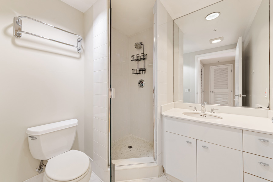 17_hallbath