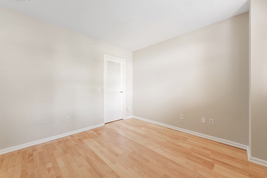 19_bedroom2