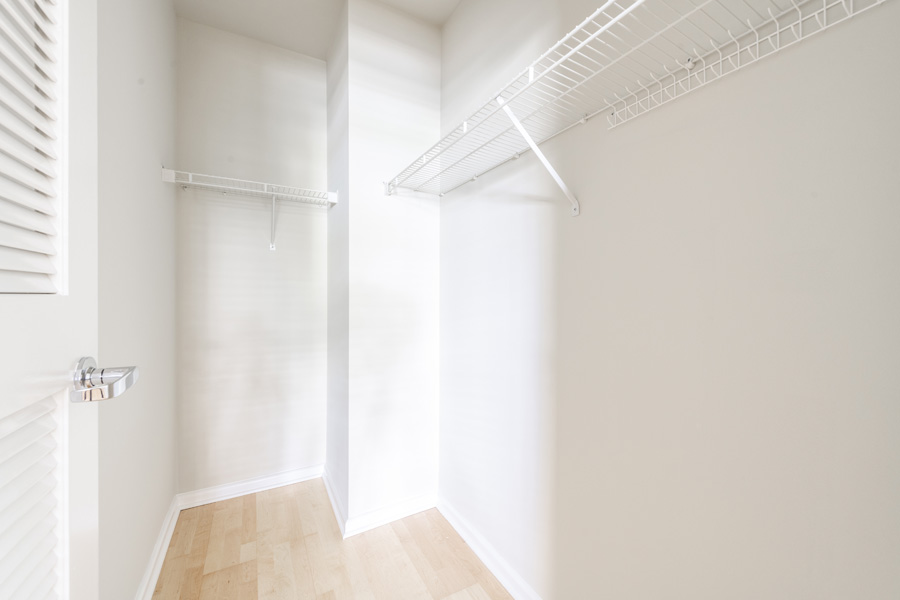 20_bedroom2