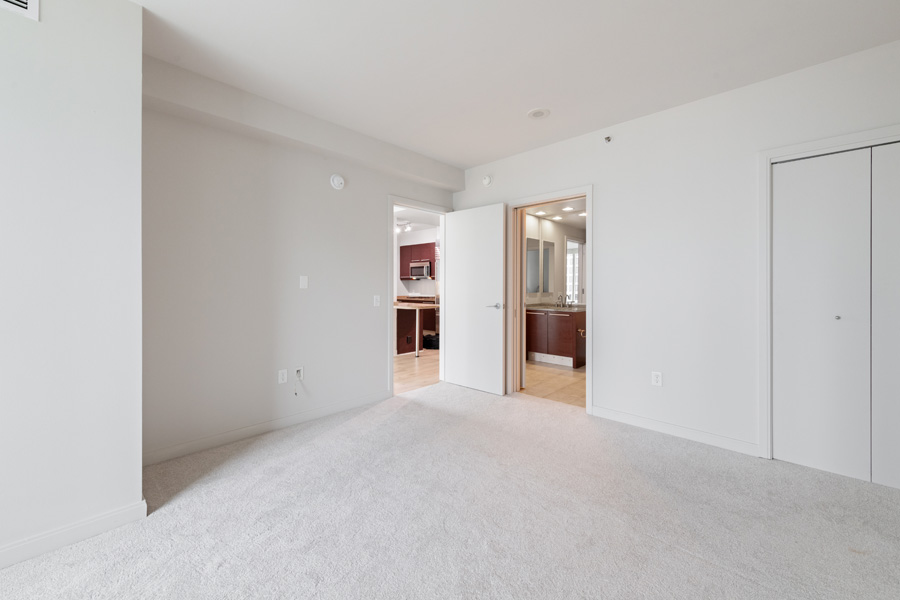 14_bedroom